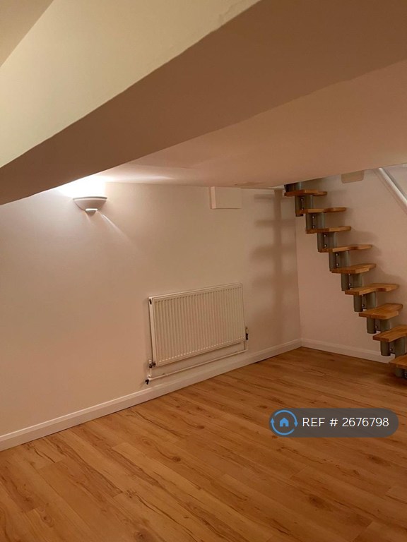 Studio flat in Hayle Road, Maidstone, ME15 (#2676798)