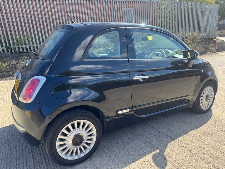 FIAT 500 LOUNGE 1.25*IDEAL FIRST CAR*APRIL 2026 MOT*CHEAP ROAD TAX*PAN ROOF*