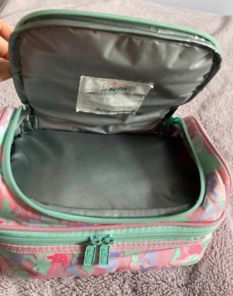Smiggle Pink Lunchbox Used