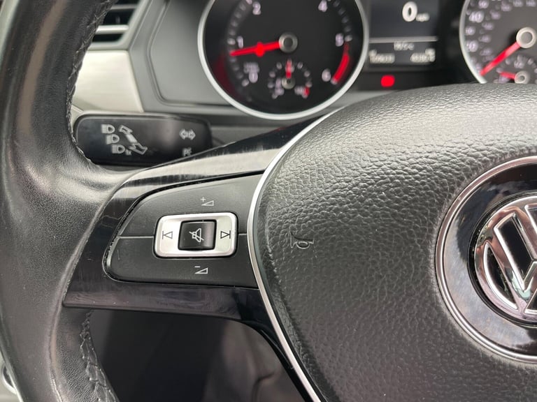 2015 Volkswagen Passat 1.6 TDI BlueMotion Tech S Euro 6 (s/s) 4dr SALOON Diesel Manual