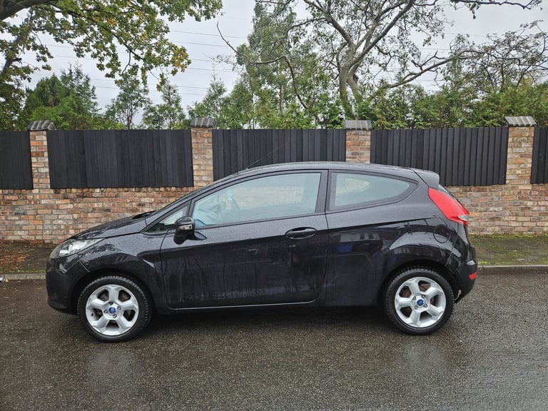 ford fiesta 2011 Edge black 1.2 petrol 