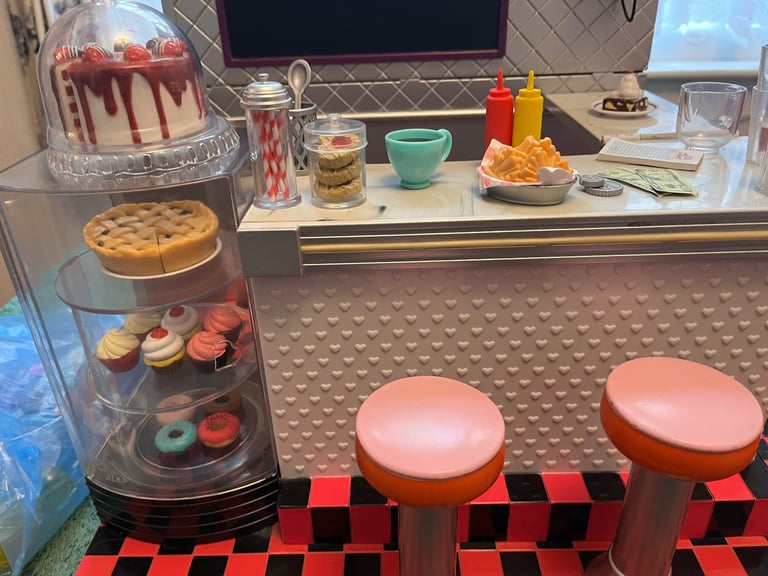 Our Generation Dolls Diner Set 