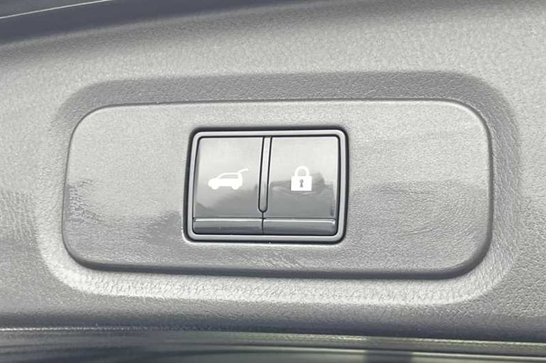 2022 Nissan Qashqai 1.3 DIG-T MH TEKNA 5DR Hatchback Petrol Manual