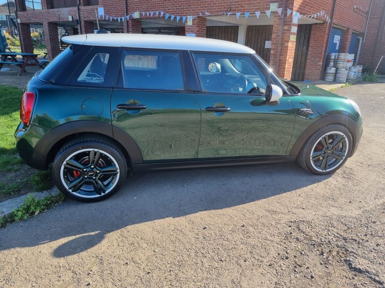 Mini, HATCHBACK, Hatchback, 2016, Semi-Auto, 1499 (cc), 5 doors NEW TIMING CHAIN