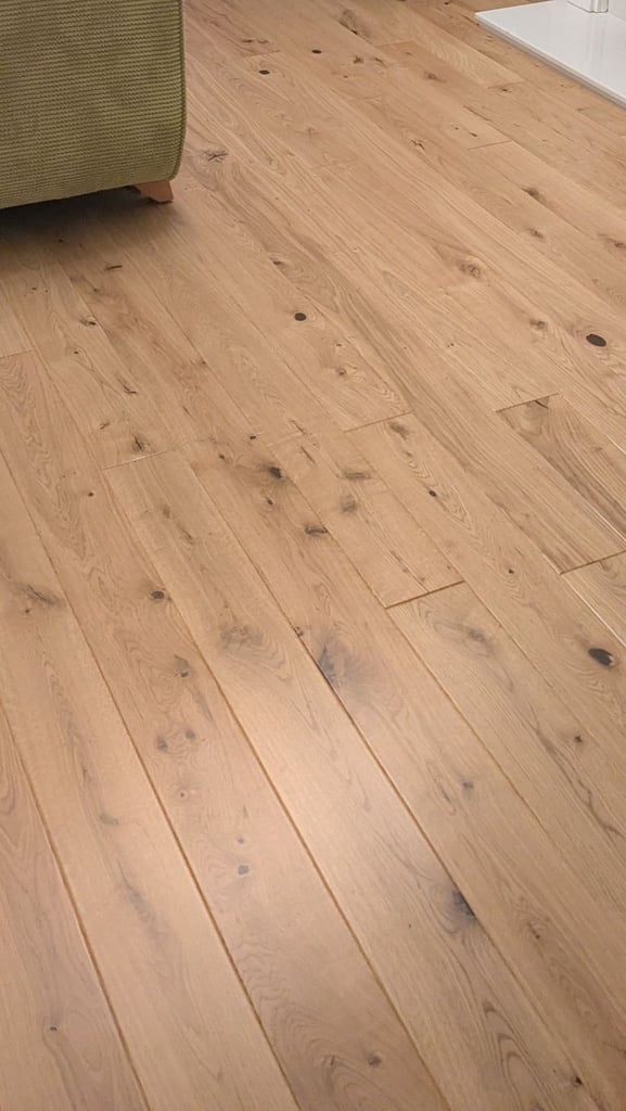 Floor boards Engineered European Rustic Oak 14mm x 130mm x 2200mm Natural Lacquered Long Board x3