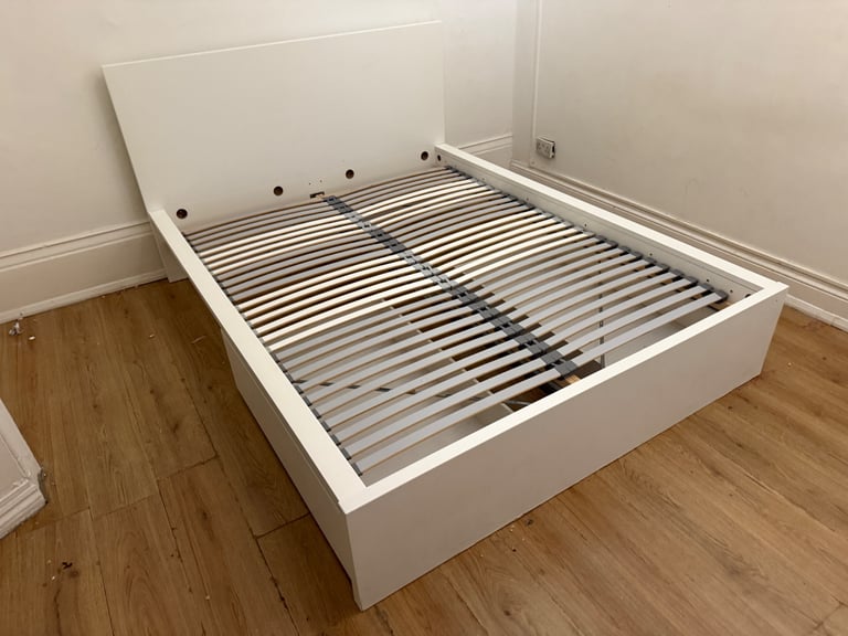image for FREE DELIVERY IKEA MALM WHITE KINGSIZE BED FRAME WITH DRAWERS GOOD CONDITION