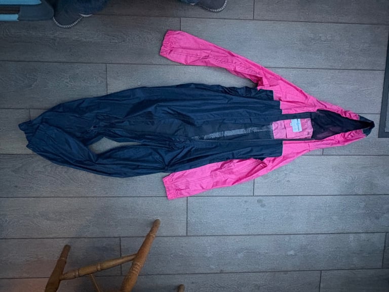 image for Age 11-12 puddle suit