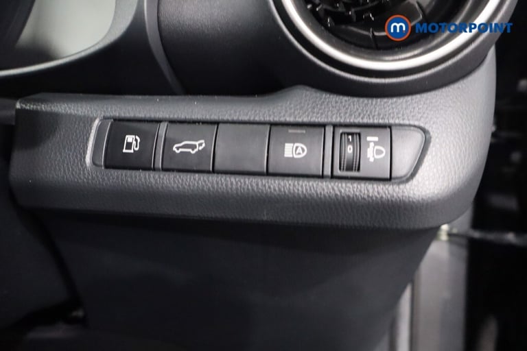 2023 Toyota C-HR 1.8 Hybrid Design 5dr CVT SUV Hybrid Automatic