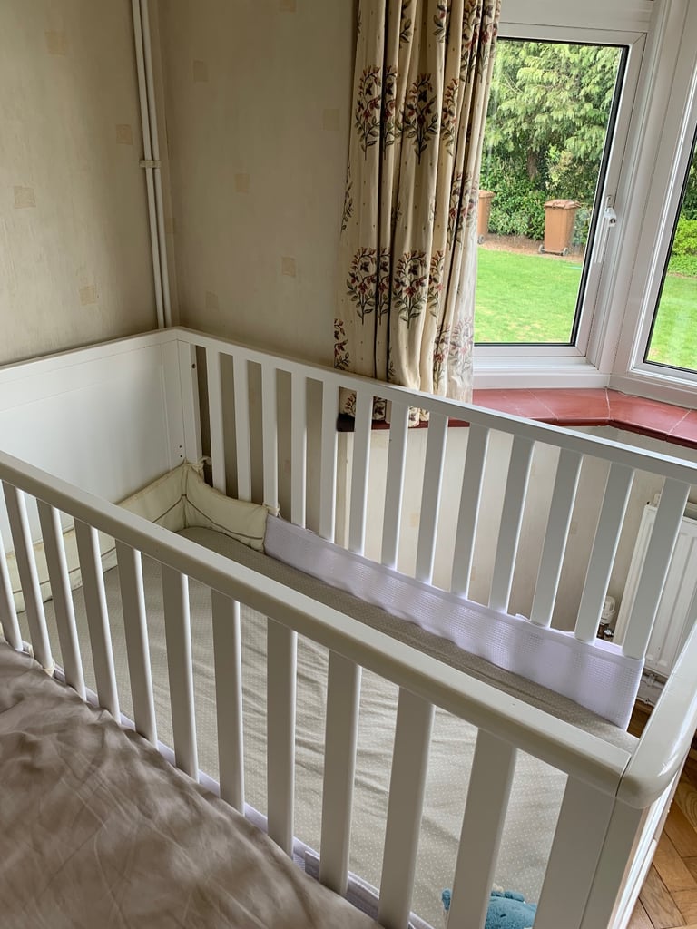 East Coast Cotbed, from newborn to toddler - approx 4y