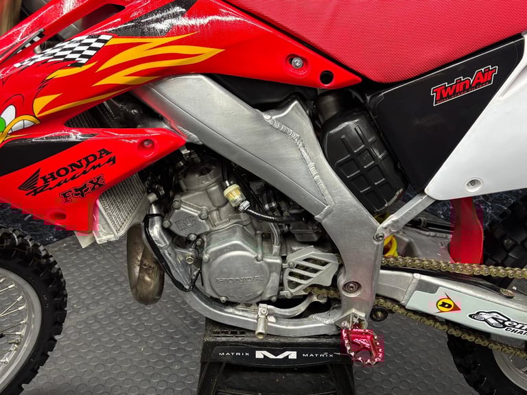 Honda CR 125 2006 ( MX / MOTOCROSS / ENDURO ) @ AJ TRADING 