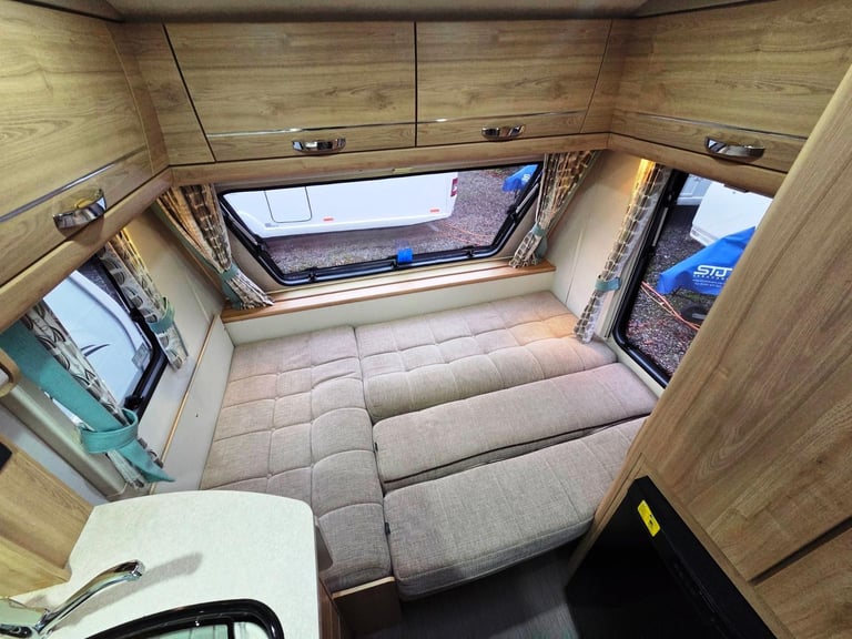 Elddis Xplore 304 2016 Lightweight & Compact 4 Berth Touring Caravan