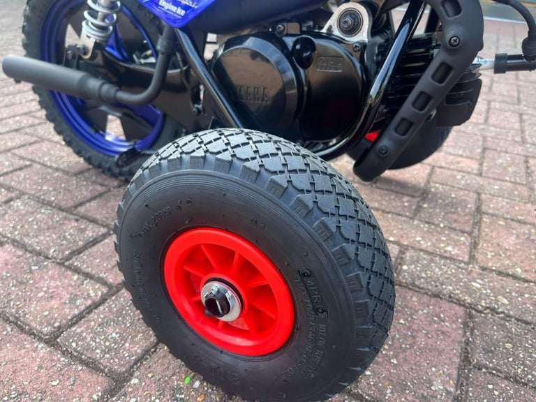 YAMAHA PW50 2026 - 3FLO TEAM REPLICA - PRO SHOP EDITION - TRAINING WHEELS