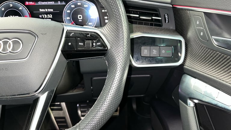 2022 Audi A6 Avant 2.0 TDI 40 Black Edition Estate 5dr Diesel S Tronic quattro Euro 6 (s/s) (2 Es...