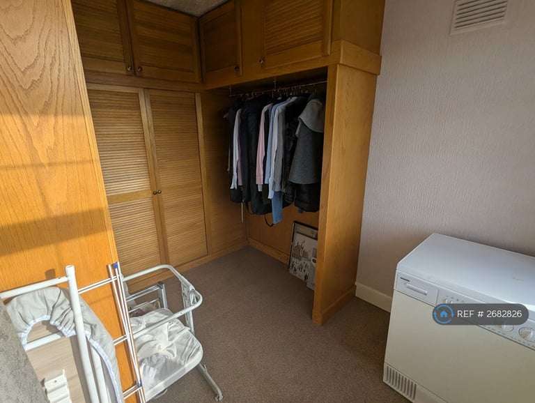 4 bedroom house in Gainsford Avenue, Clacton-On-Sea, CO15 (4 bed) (#2682826)