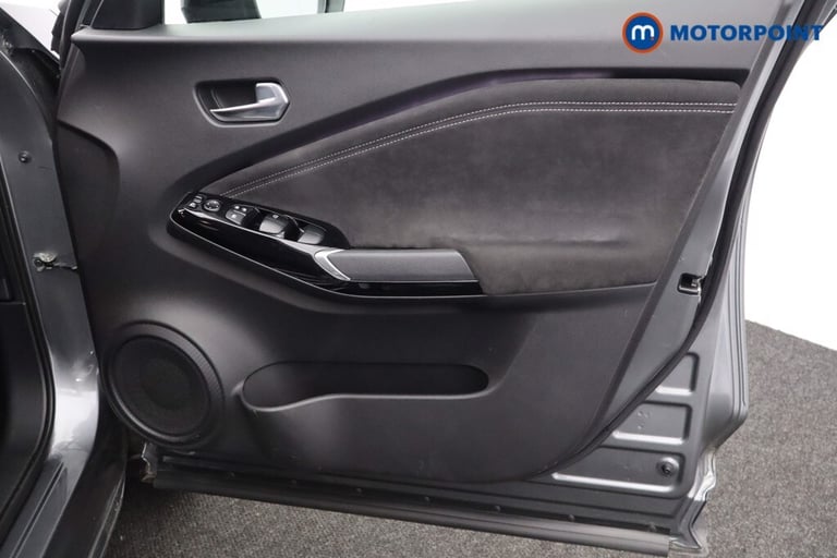 2023 Nissan Juke 1.6 Hybrid Tekna-Plus 5dr Auto SUV Hybrid Automatic