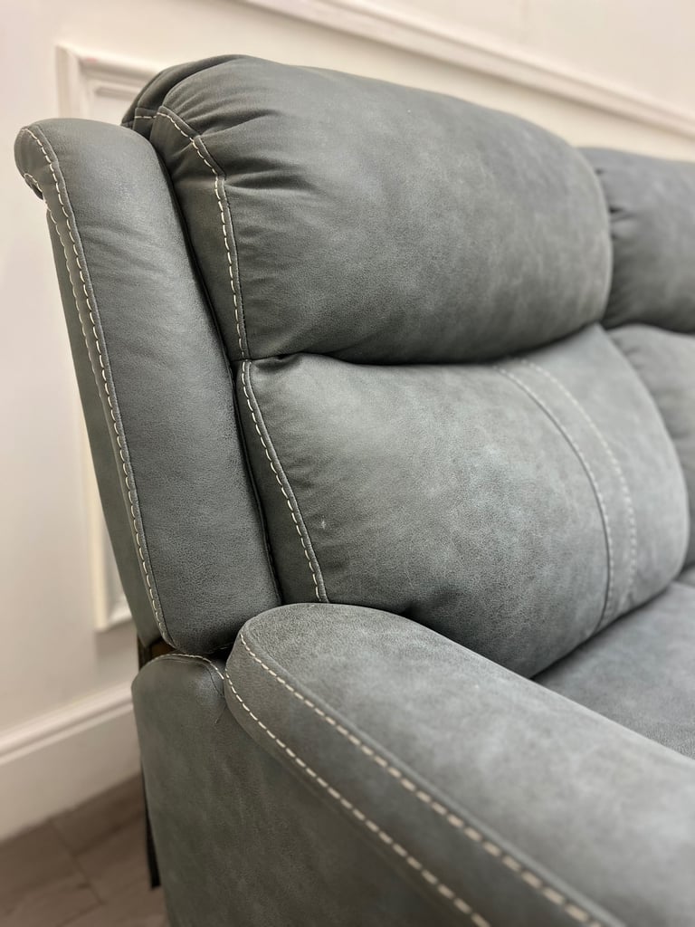 Grey 2 Seater manual Reclining sofa & 2 Chairs! Delivery available 🚚