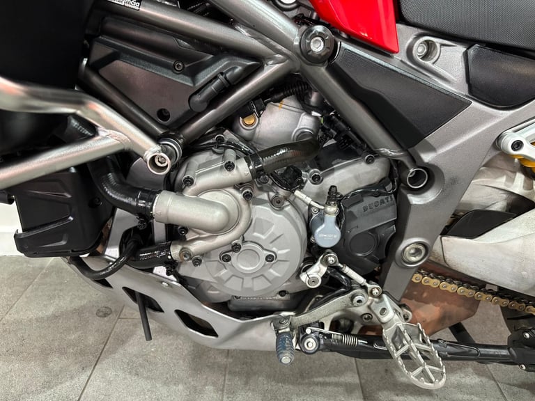 2020 Ducati Multistrada 1200 Enduro ES, Skyhook Suspension, Desmo Service