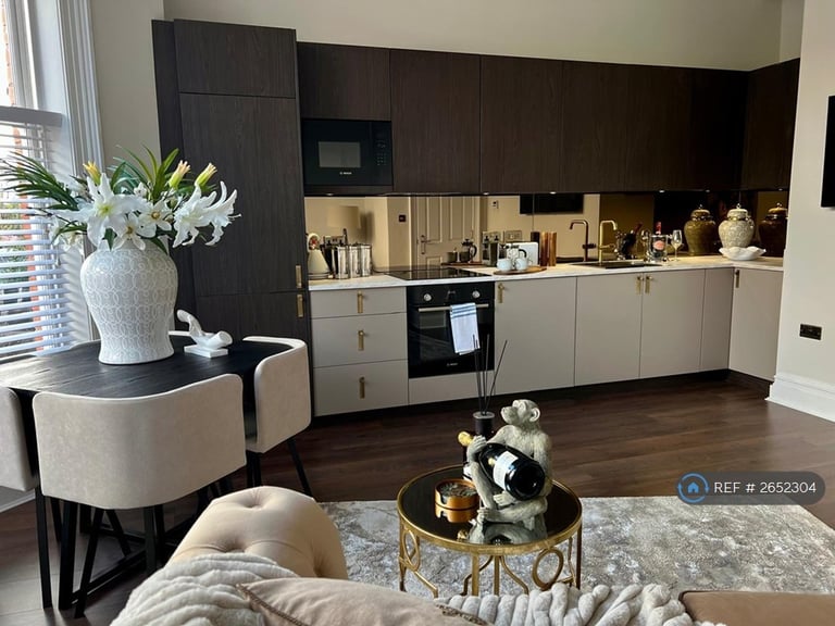 1 bedroom flat in Croxteth Road, Liverpool, L8 (1 bed) (#2652304)