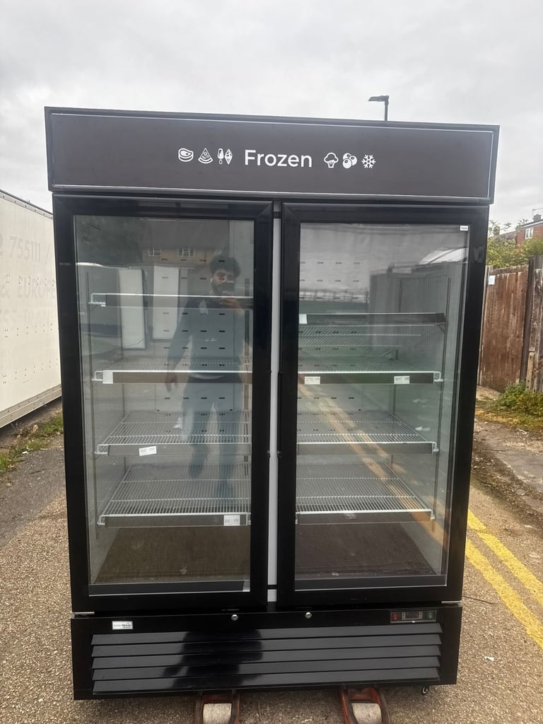 Commercial fridge freezer display cafe shop restaurant takeaway 