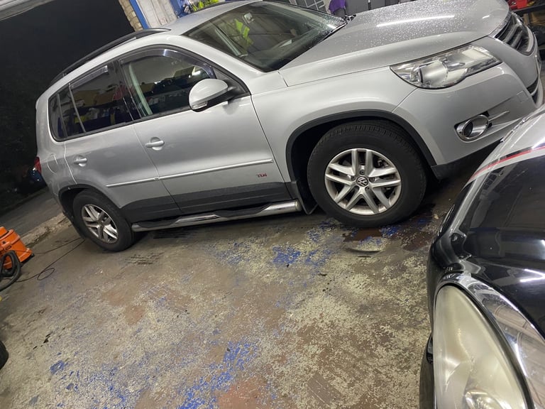 Volkswagen, TIGUAN, Estate, 2008, Manual, 1968 (cc), 5 doors