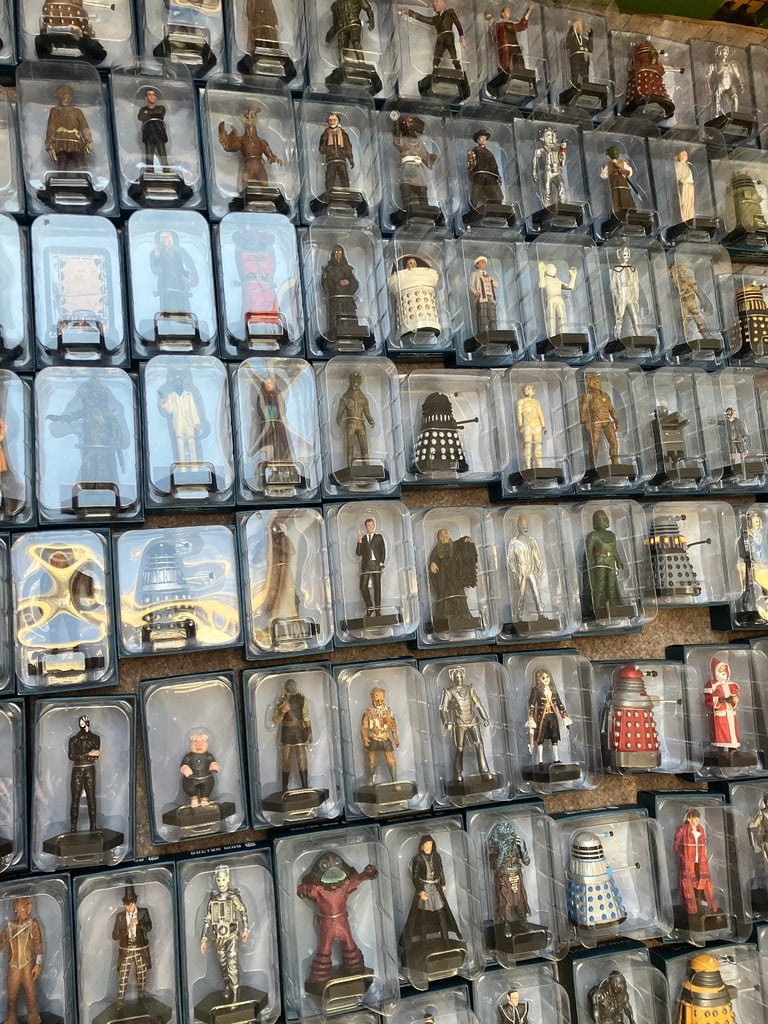 Doctor Who Eaglemoss figurines ..main set and specials