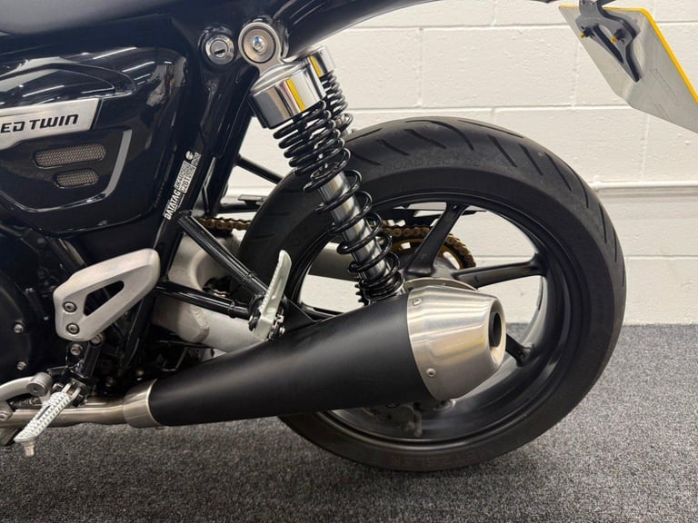 2021 Triumph Speed Twin ** Lovely Condition - Full Service History - Warranty **