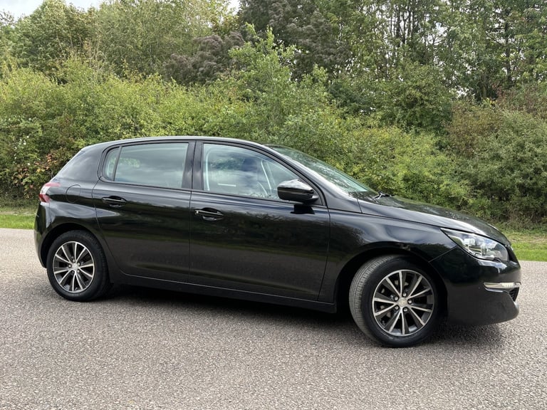 PEUGEOT 308 1.2 PureTech Active 2015
