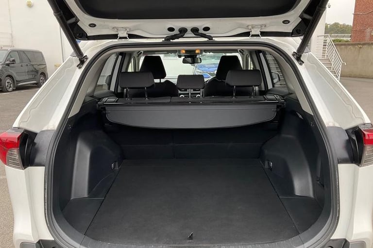 2020 Toyota RAV4 2.5 VVT-i Hybrid Design 5dr CVT**REAR CAMERA - FRONT &amp; REAR SENSORS - POWER ...