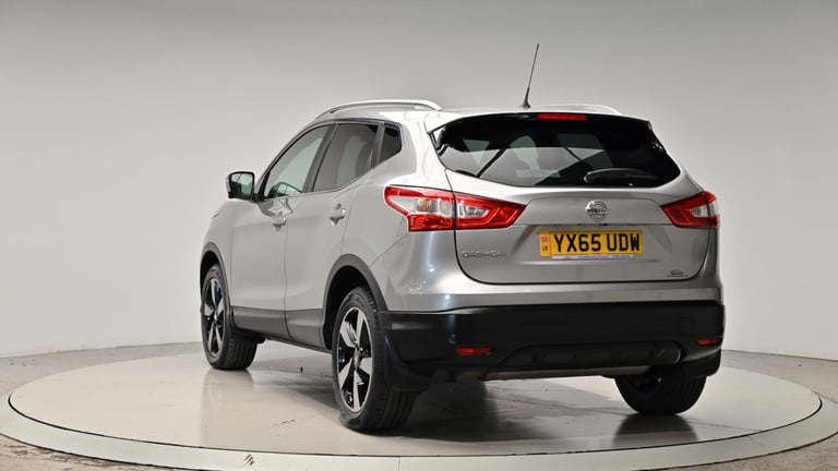 2015 Nissan Qashqai 1.6 dCi n-tec+ XTRON 2WD Euro 6 (s/s) 5dr HATCHBACK Diesel Automatic