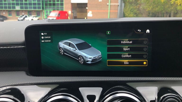 2022 Mercedes-Benz A-Class A 200 SPORT EXECUTIVE AUT Saloon Petrol Automatic