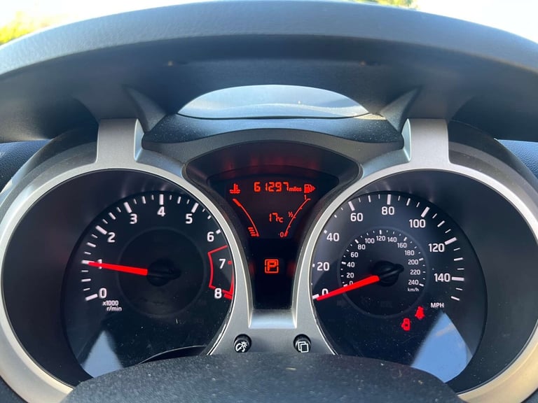 2011 Nissan Juke 1.6 Tekna 5dr CVT HATCHBACK PETROL Automatic