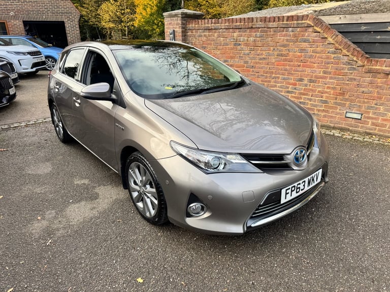 2013 Toyota Auris 1.8 VVTi Hybrid Excel 5dr CVT Auto HATCHBACK Petrol/Electric Hybrid Automatic