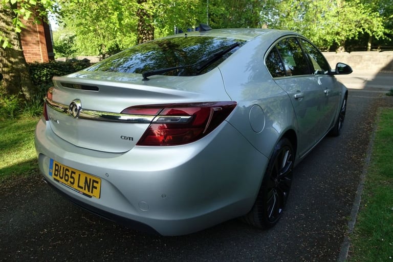 2015 Vauxhall Insignia 2.0 CDTi ecoFLEX Elite Nav Hatchback 5dr Diesel Manual Euro 6 (s/s) (170 p...