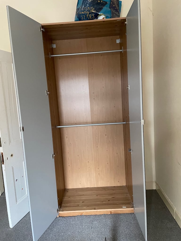Free Wardrobe 