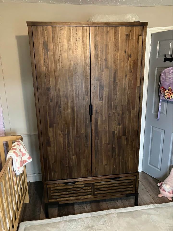 £225 Oak Furnitureland Wardrobe Hardwood EXCELLENT CONDITION - LINCOLN LN2 - NEED GONE