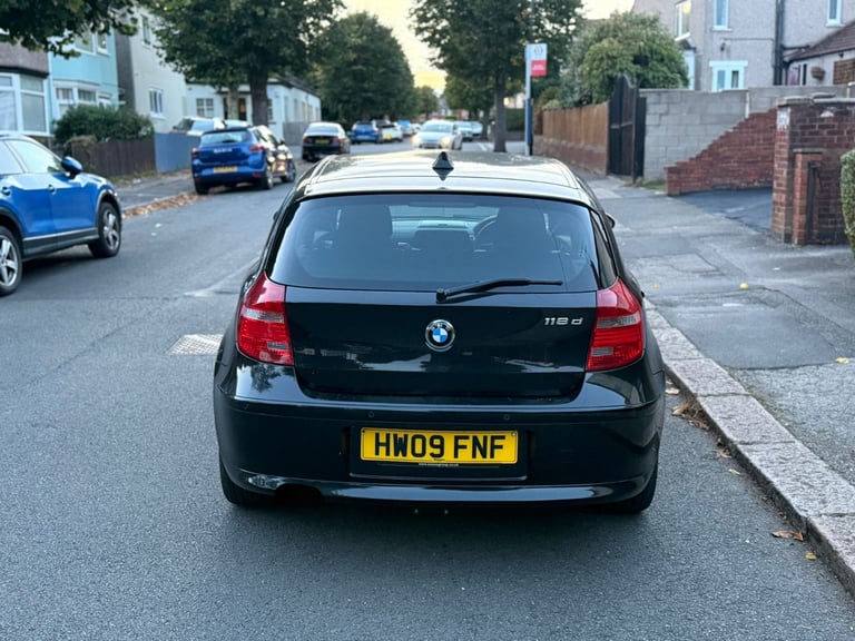 BMW, 1 SERIES, Hatchback, 2010, Manual, 1995 (cc), 5 doors