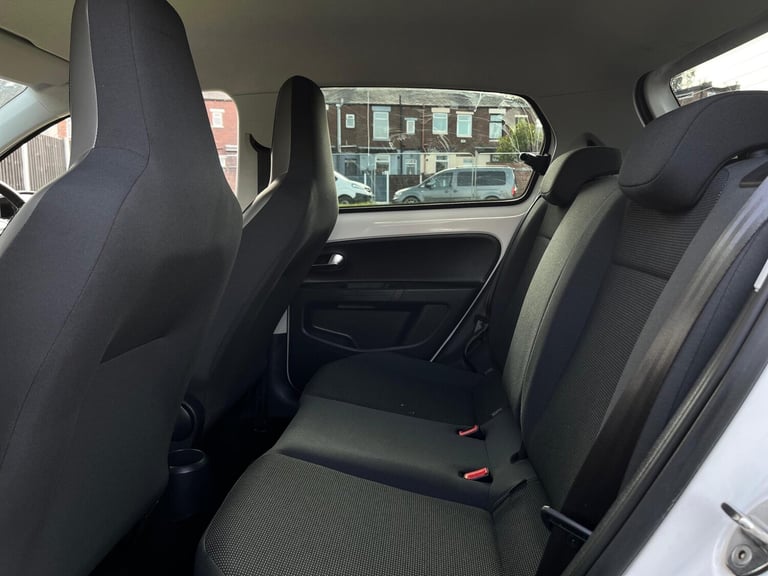 2015 Volkswagen up! 1.0 High up! Euro 5 5dr HATCHBACK Petrol Manual