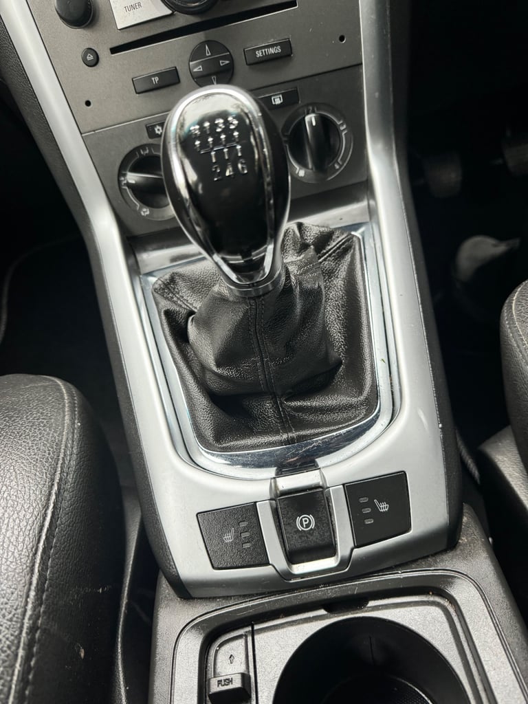 Vauxhall, ANTARA, Hatchback, 2015, Manual, 2231 (cc), 5 doors