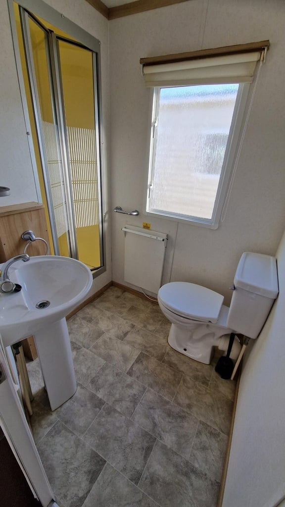 Carnaby Henley 34x12ft 2009 3 Bed | Static Caravan