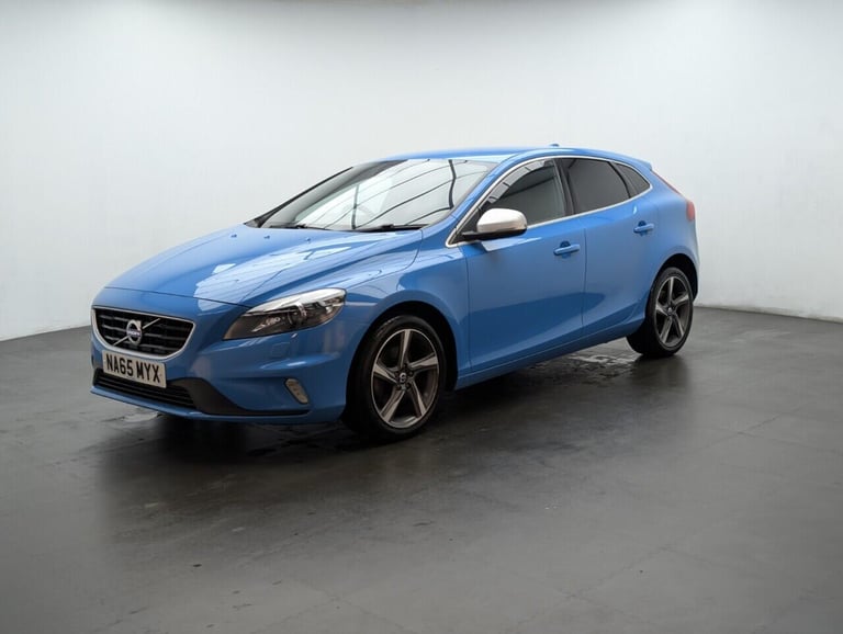 2015 Volvo V40 2.0 D2 R-Design Lux Nav Hatchback 5dr Diesel Manual Euro 6 (s/s) (120 ps) - HATCHB...