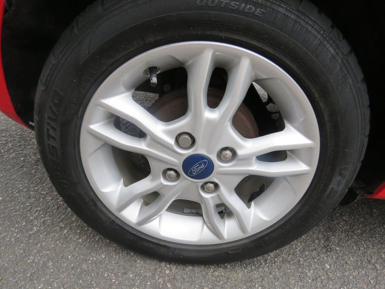 2016 Ford Fiesta 1.0T EcoBoost Zetec Euro 6 (s/s) 5dr HATCHBACK Petrol Manual