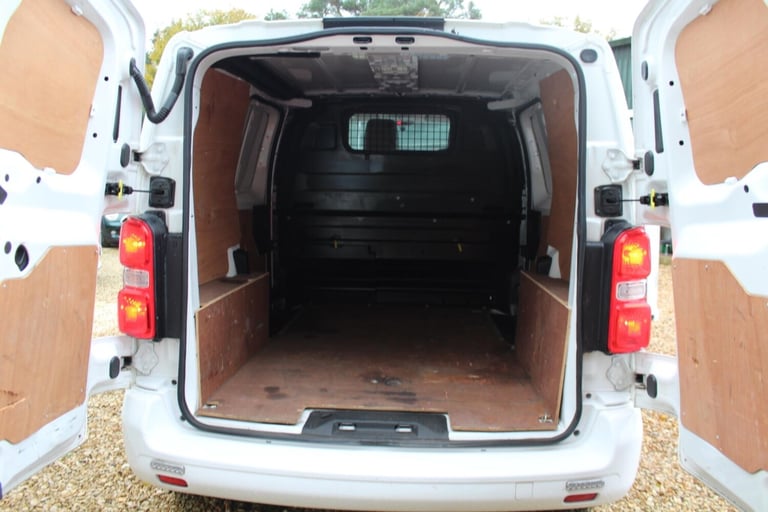 2018 Toyota ProAce 1.6D 95 Comfort Van PANEL VAN DIESEL Manual