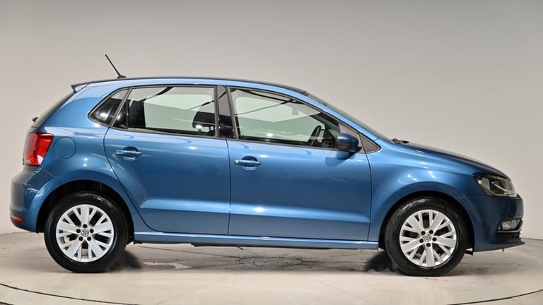 2015 Volkswagen Polo 1.2 TSI BlueMotion Tech SE Euro 6 (s/s) 5dr HATCHBACK Petrol Manual