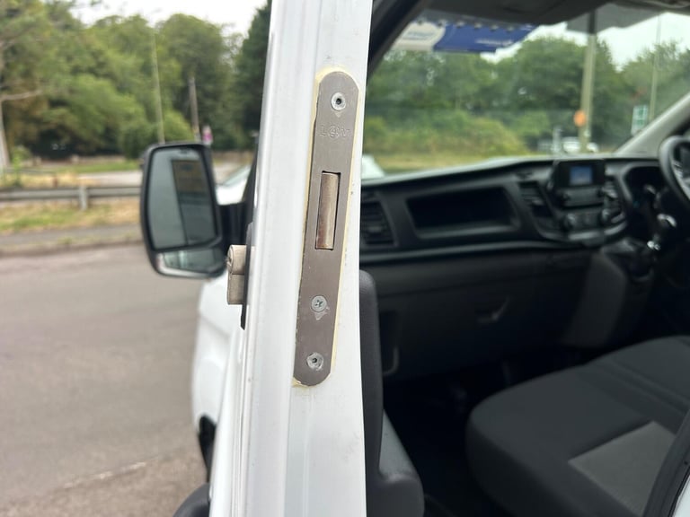 FORD TRANSIT CUSTOM 2.0 340 A/C LWB + Â?14,975 Plus VAT +
