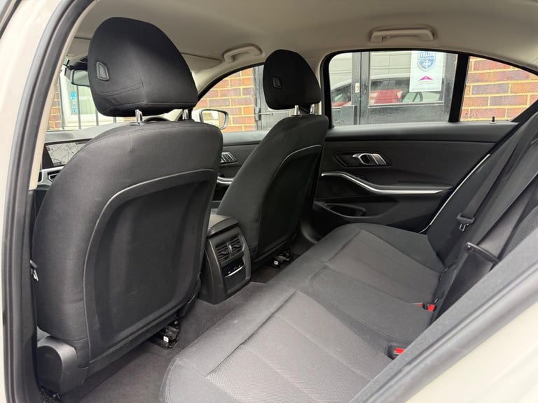 2021 BMW 3 Series 2.0 330e 12kWh SE Pro Auto Euro 6 (s/s) 4dr SALOON Petrol/Electric Hybrid Autom...