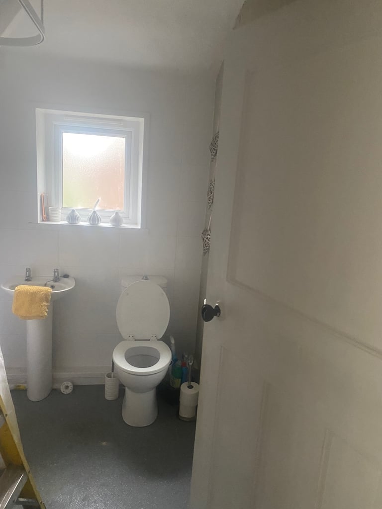 2 bedroom house for rent