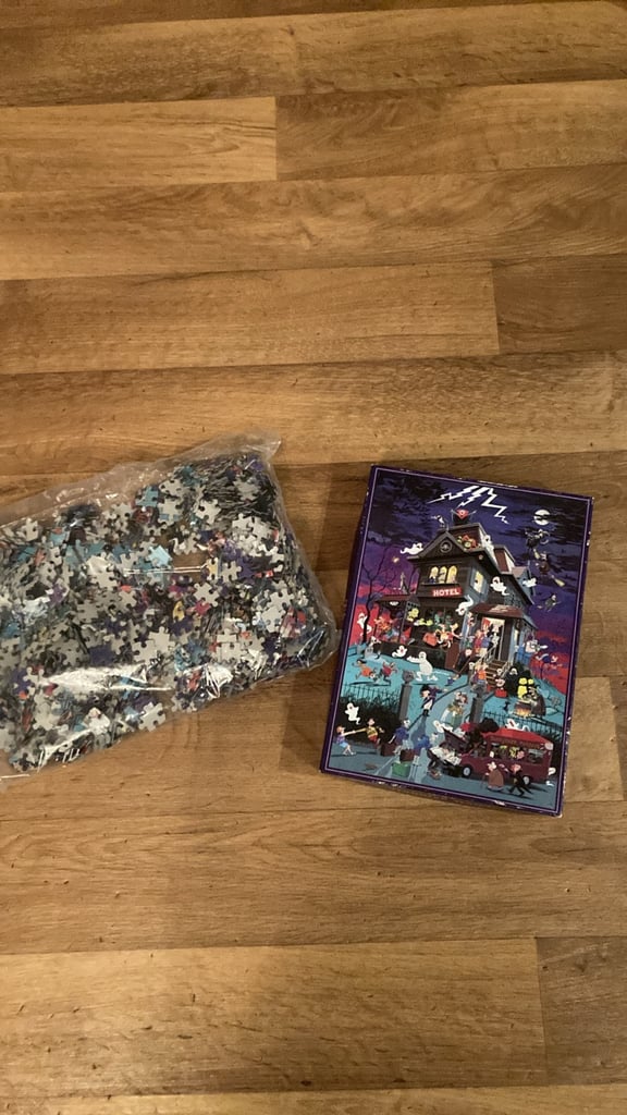 image for 100o Piece Halloween Jigsaw 