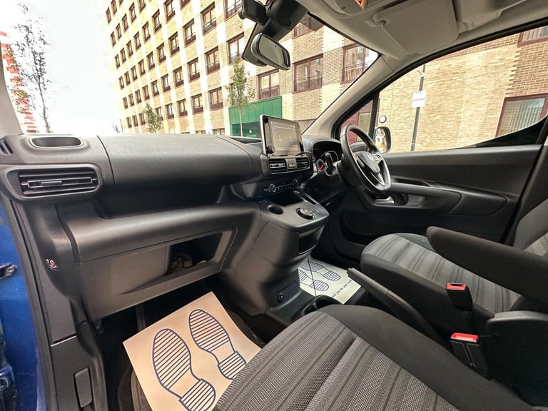 2020 Vauxhall Combo Life 1.5 Turbo D BlueInjection Energy Auto Euro 6 (s/s) 5dr MPV Diesel Automatic