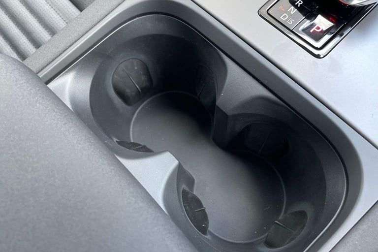 2025 Land Rover Discovery Sport 1.5 P270e 12.17kWh Dynamic SE SUV 5dr Petrol Plug-in Hybrid Auto ...