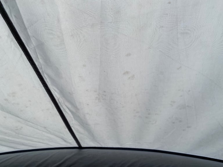 Dometic Leggera 220 S Awning with addition Porch, carpet& groundsheet 